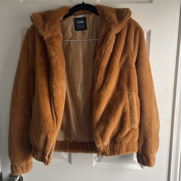 Caramel Faux Fur Jacket (US S) - Picture 7 of 7